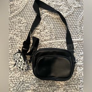Wild fable cross body bag